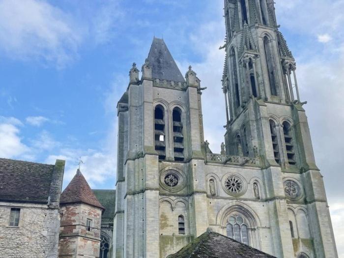 Notre Dame De Senlis By La Boite En Plus Apartment Exterior photo